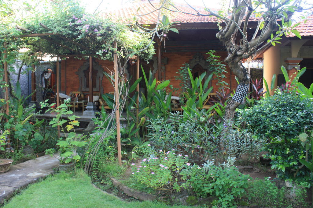 Hotel Cleopatra Beach Bungalows Lovina Exteriér fotografie